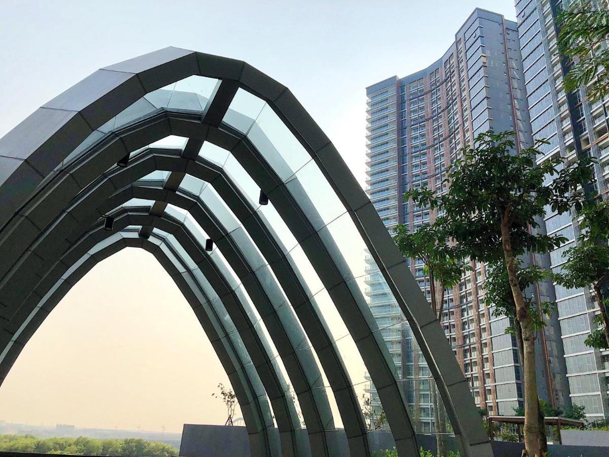 Gold Coast Pik Sea View Apartments By Longesuites Jakarta Eksteriør bilde